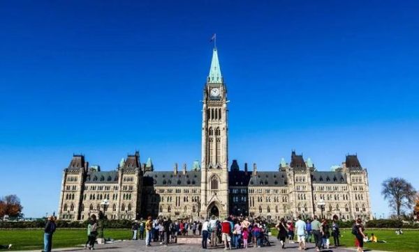 加拿大多伦多留学一年费用多少？30加元多少人民币