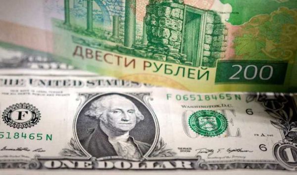 美元跟俄罗斯卢布（美元和白俄罗斯卢布）